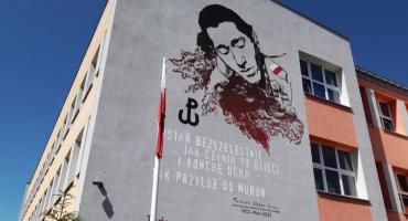 Tadeusz Gajcy ma swój mural